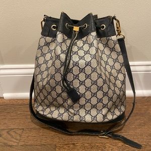 Vintage Gucci bucket bag